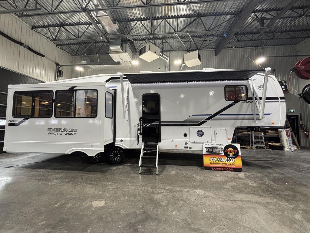 Caravane à sellette Arctic Wolf  2026 à vendre