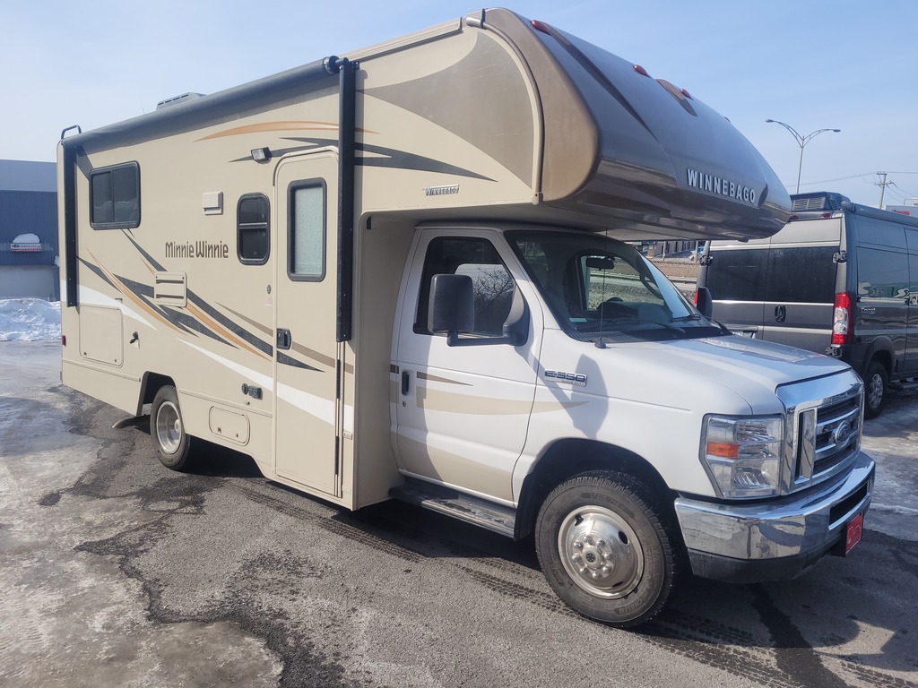 VR Classe C Winnebago  2019 à vendre