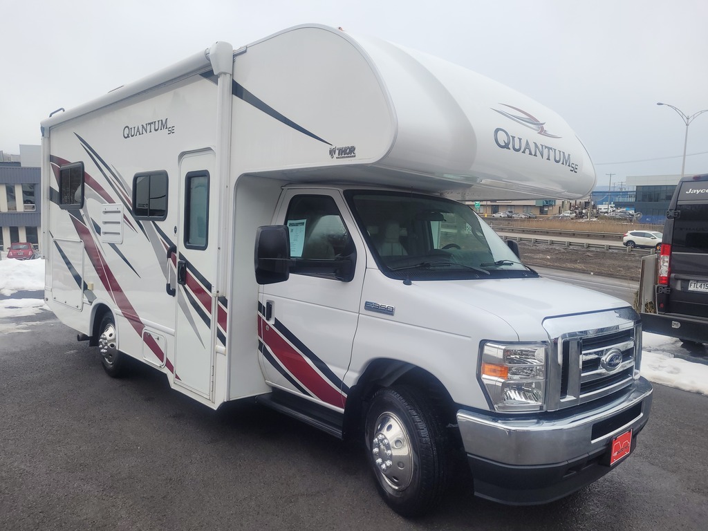 VR Classe C Thor Motor Coach  2022 à vendre