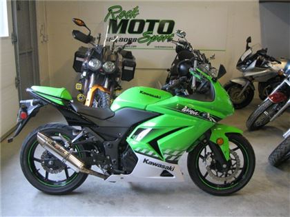 Moto routière/cruiser Kawasaki Ninja 2010 à vendre