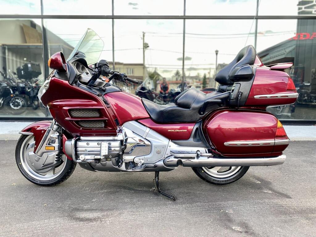 Motorcycle Tourism Honda  2004 à vendre