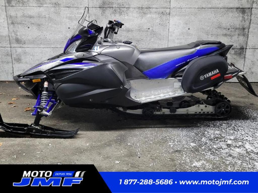 Motoneige Yamaha Apex Power Steering EPS 129 pouces 2016 à vendre