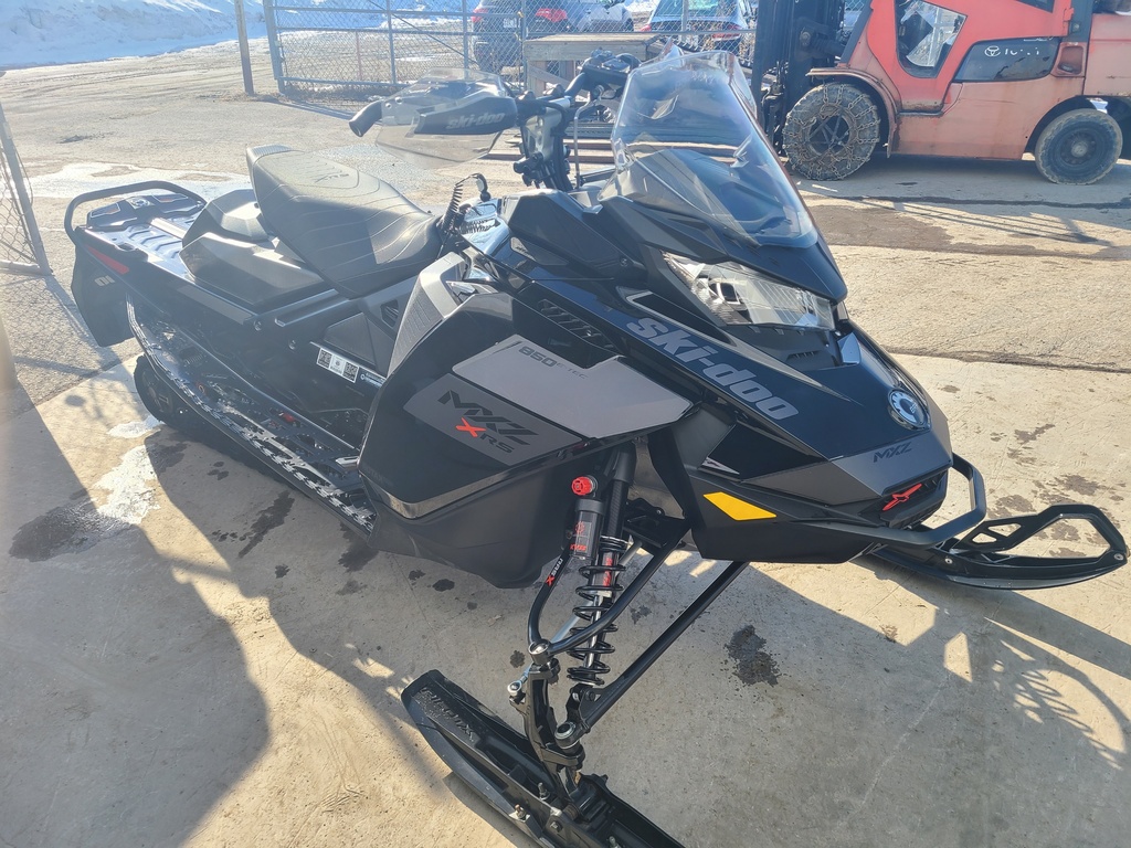 Motoneige Ski-Doo MXZ XRS 850 E-TEC 2021 à vendre